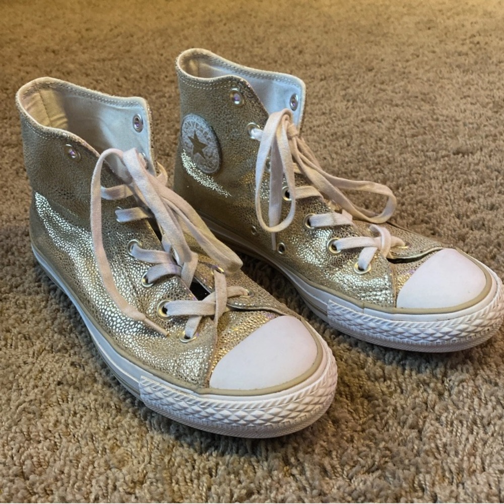 Converse All Star High Top Metallic Sneaker Women’s Size 8 Gold Shoes
